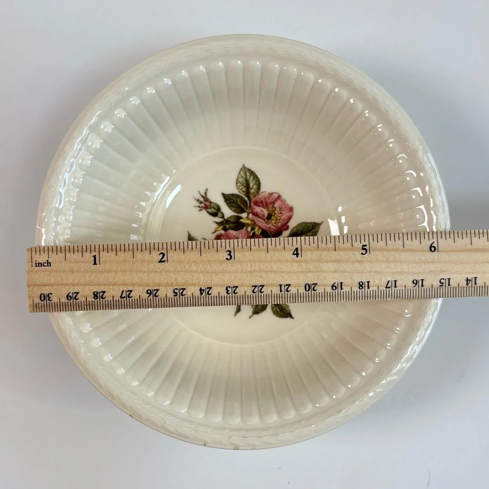 Vintage Wedgwood Briar Rose Tableware Plates, Bowls, Cup, Saucers Set‎ (10)